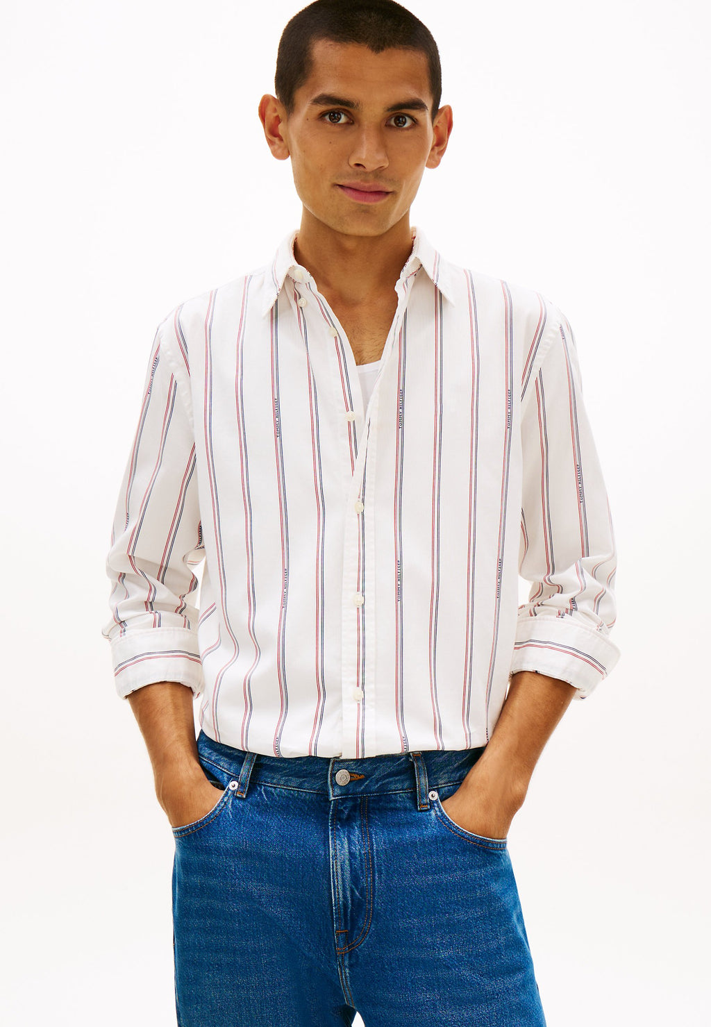 REGULAR FIT LOGO PINSTRIPE JACQUARD SHIRT Media 3