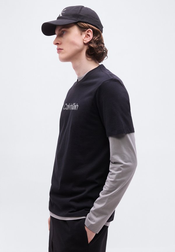 Calvin Klein SPORTSWEAR GRAPHIC TEE