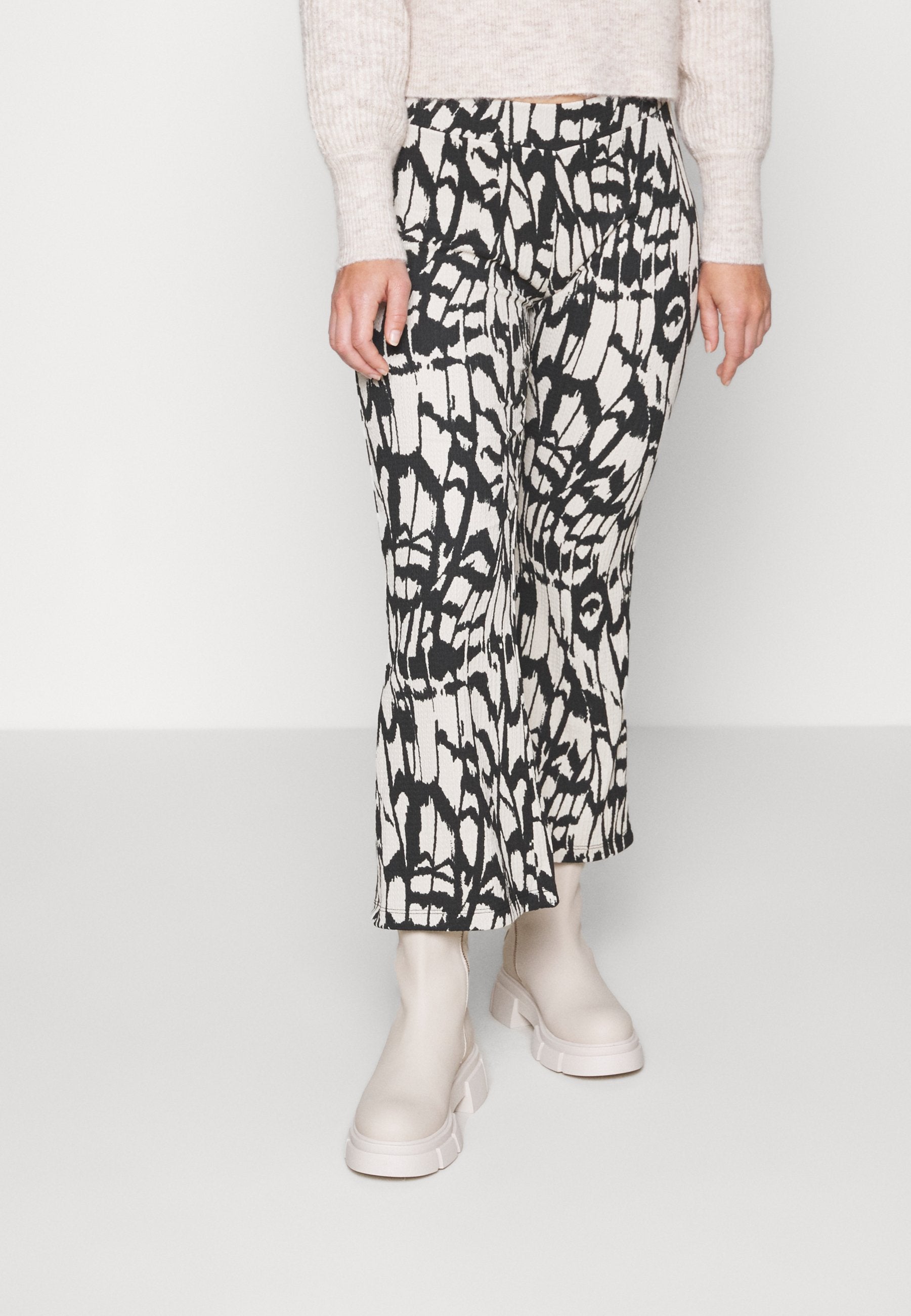 ONLY Petite ONLGRID FLARED PANT
