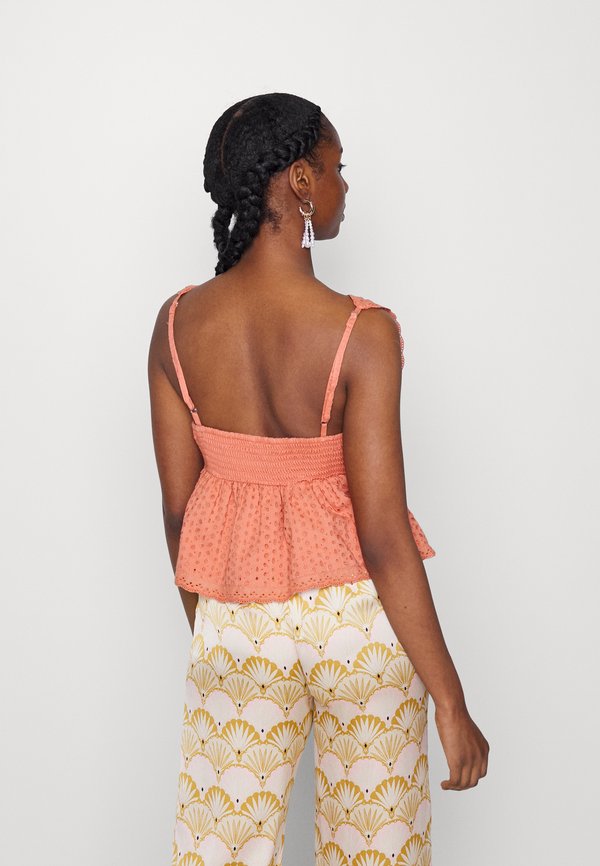 ONLY Petite ONLMEGA STRAP TOP