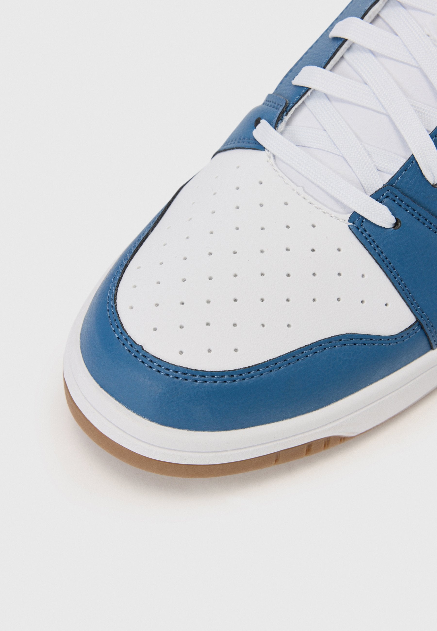 Puma REBOUND V6 UNISEX