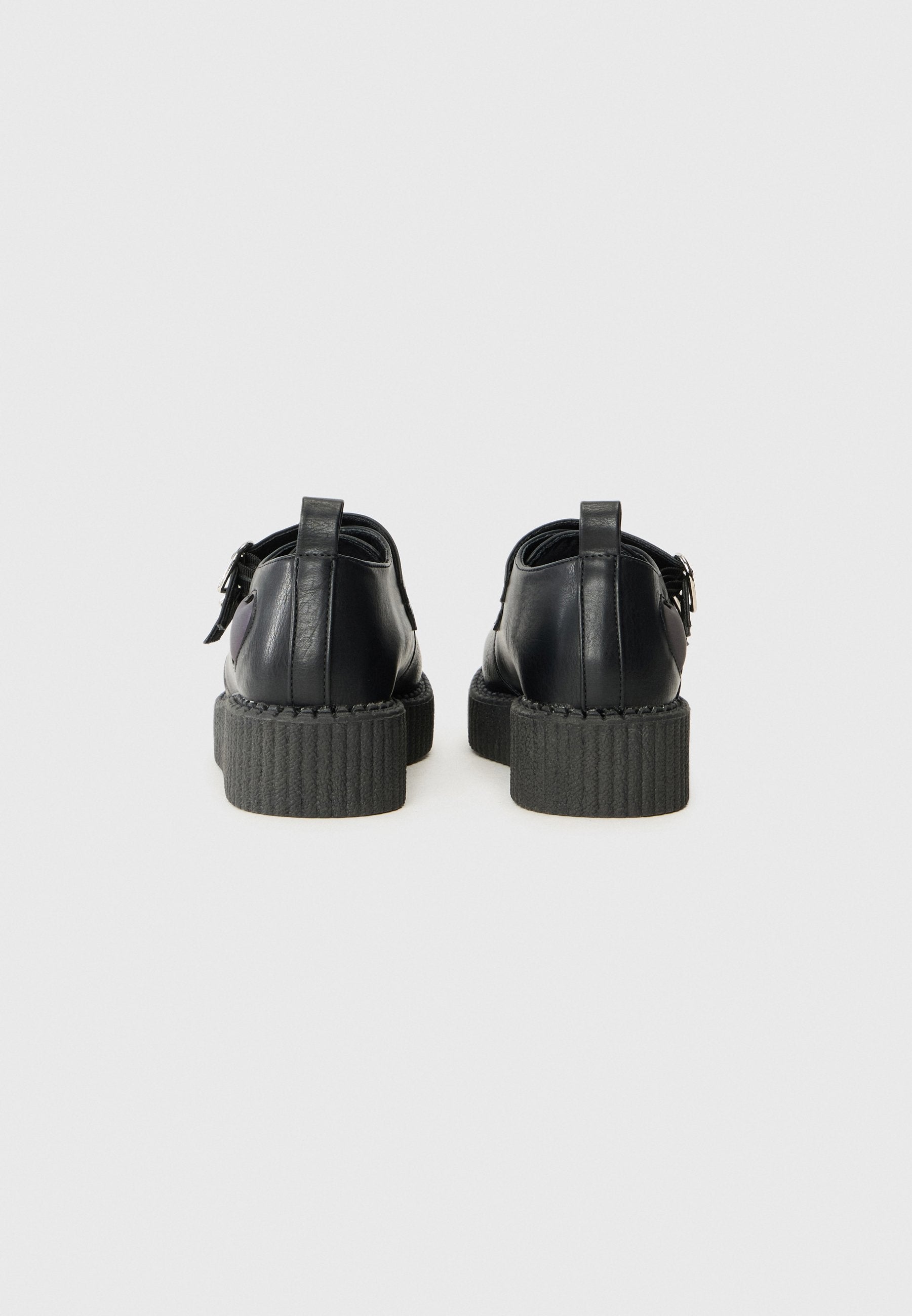 Koi Footwear DREAM ADVENTURES