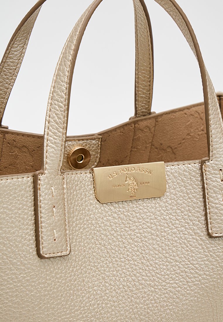 U.S. Polo Assn. CARNATION