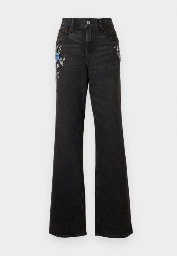 Abercrombie & Fitch PLACED EMBROIDERY