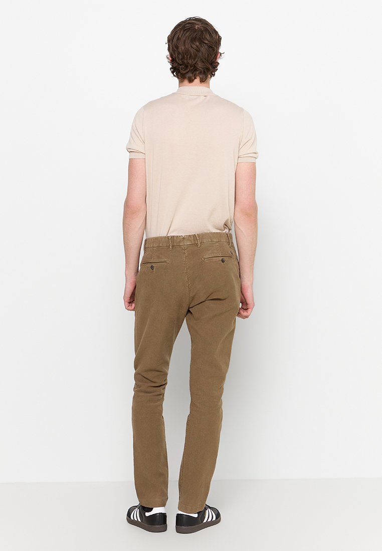 CLOSED ATELIER TAPERED FIT