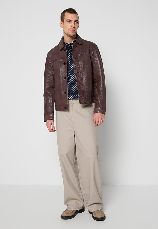 Armani Exchange SLIM FIT