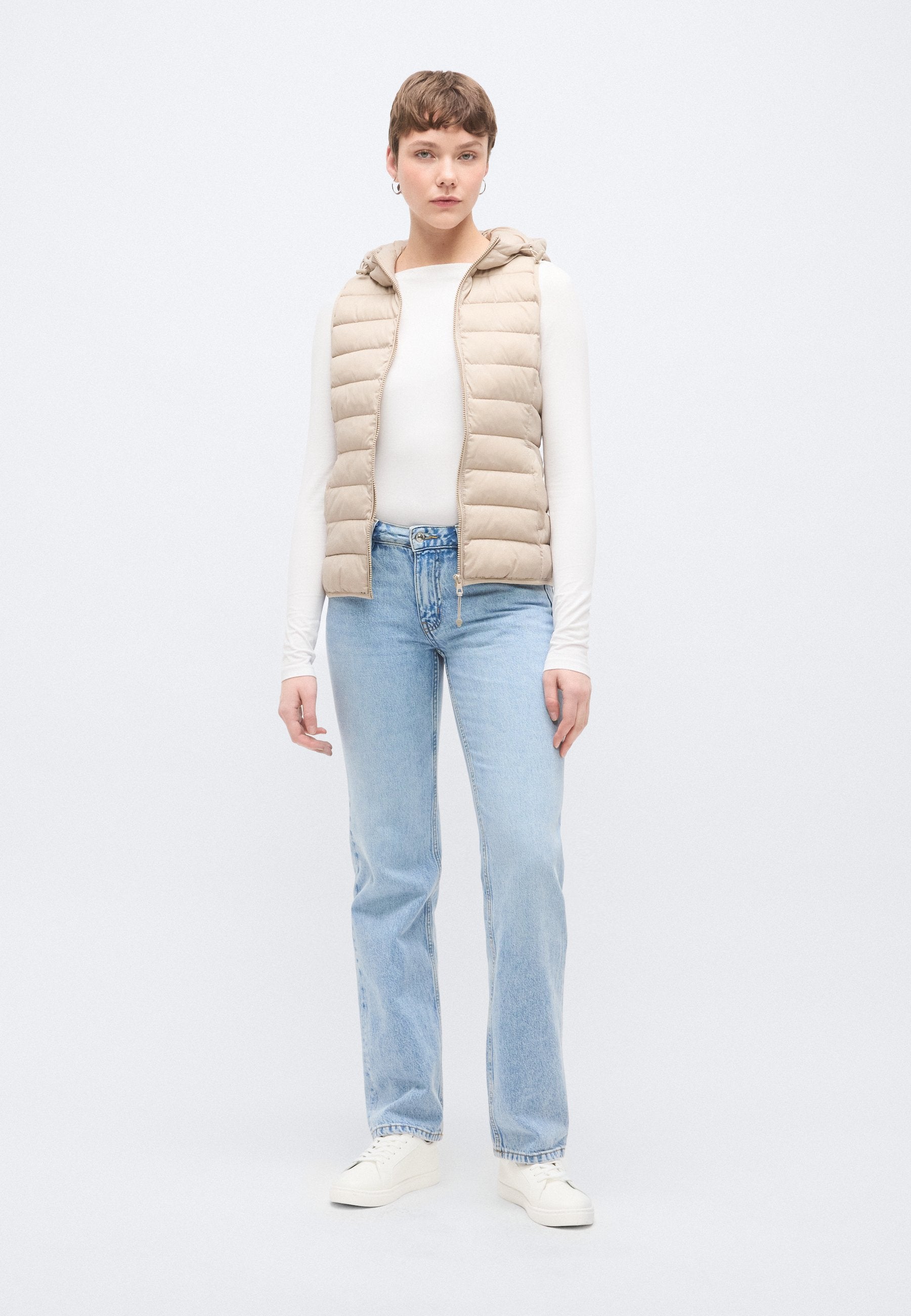 ONLNEWTAHOE HOOD WAISTCOAT Media 2