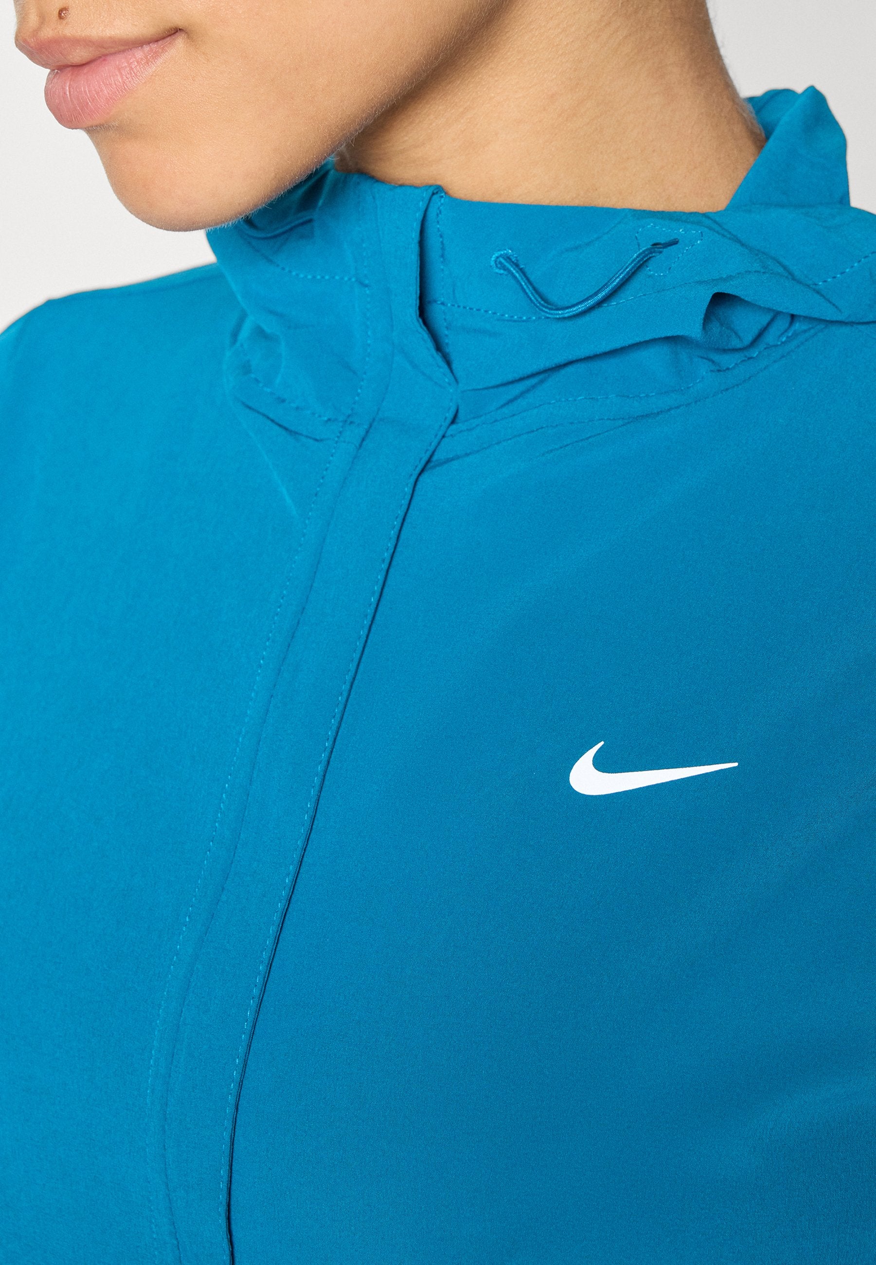 Nike Performance SWIFT