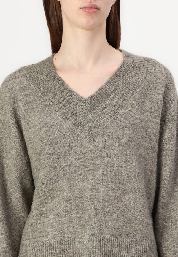 Even&Odd V NECK WITH SIDE SLITS