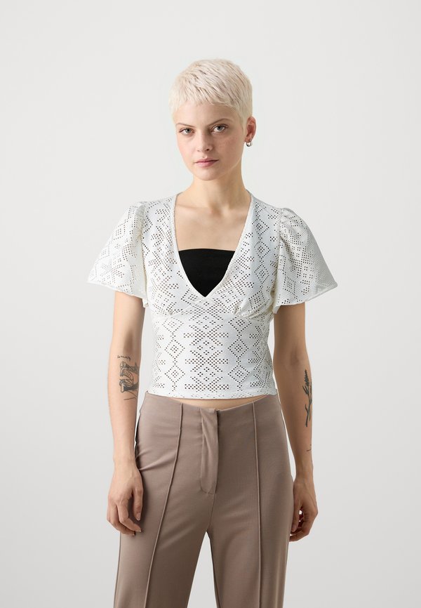 ONLY Petite ONLTILDA BOX