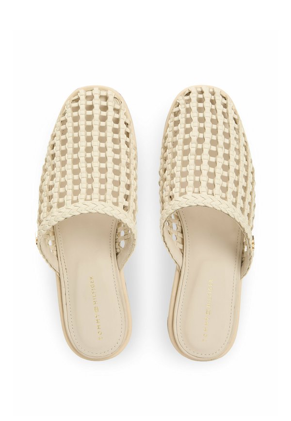 Tommy Hilfiger FLAT