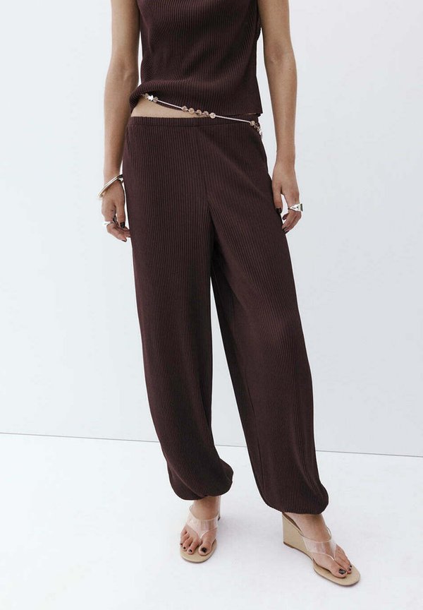 Mango ADULT - Tracksuit bottoms - dark brown