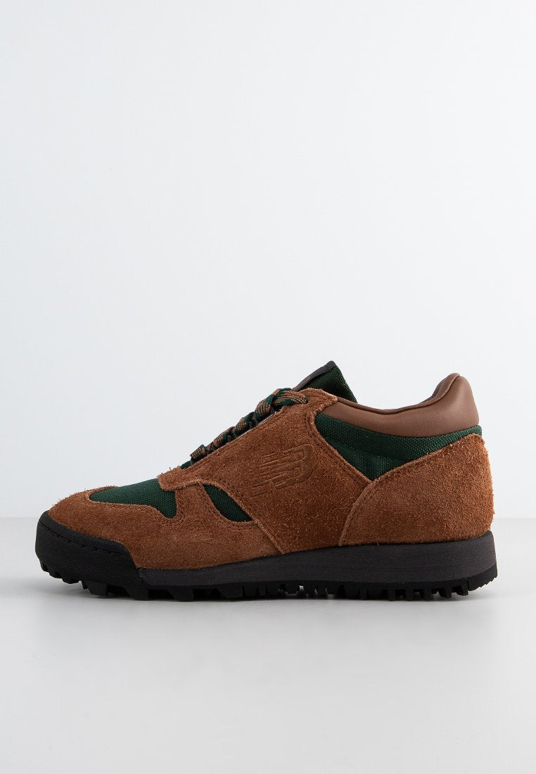New Balance UALGSV1