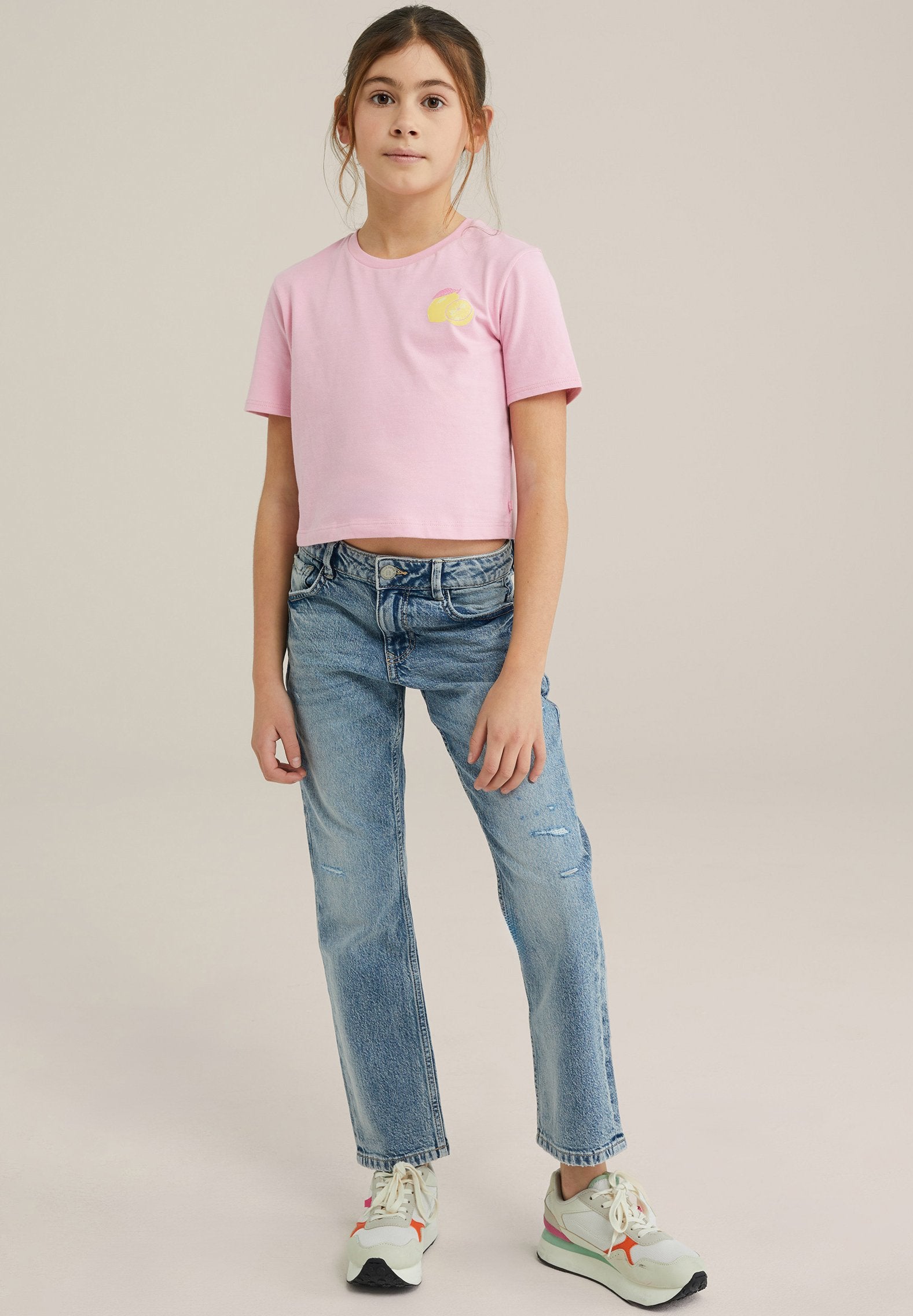 WE Fashion