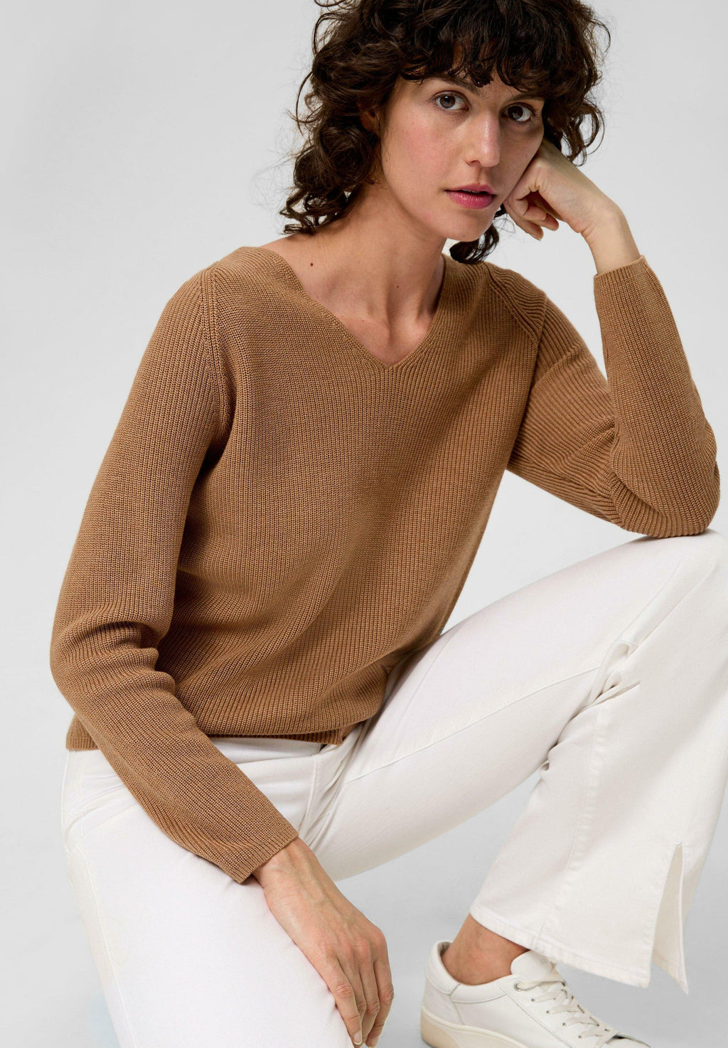 MANCHES RAGLAN Media 7