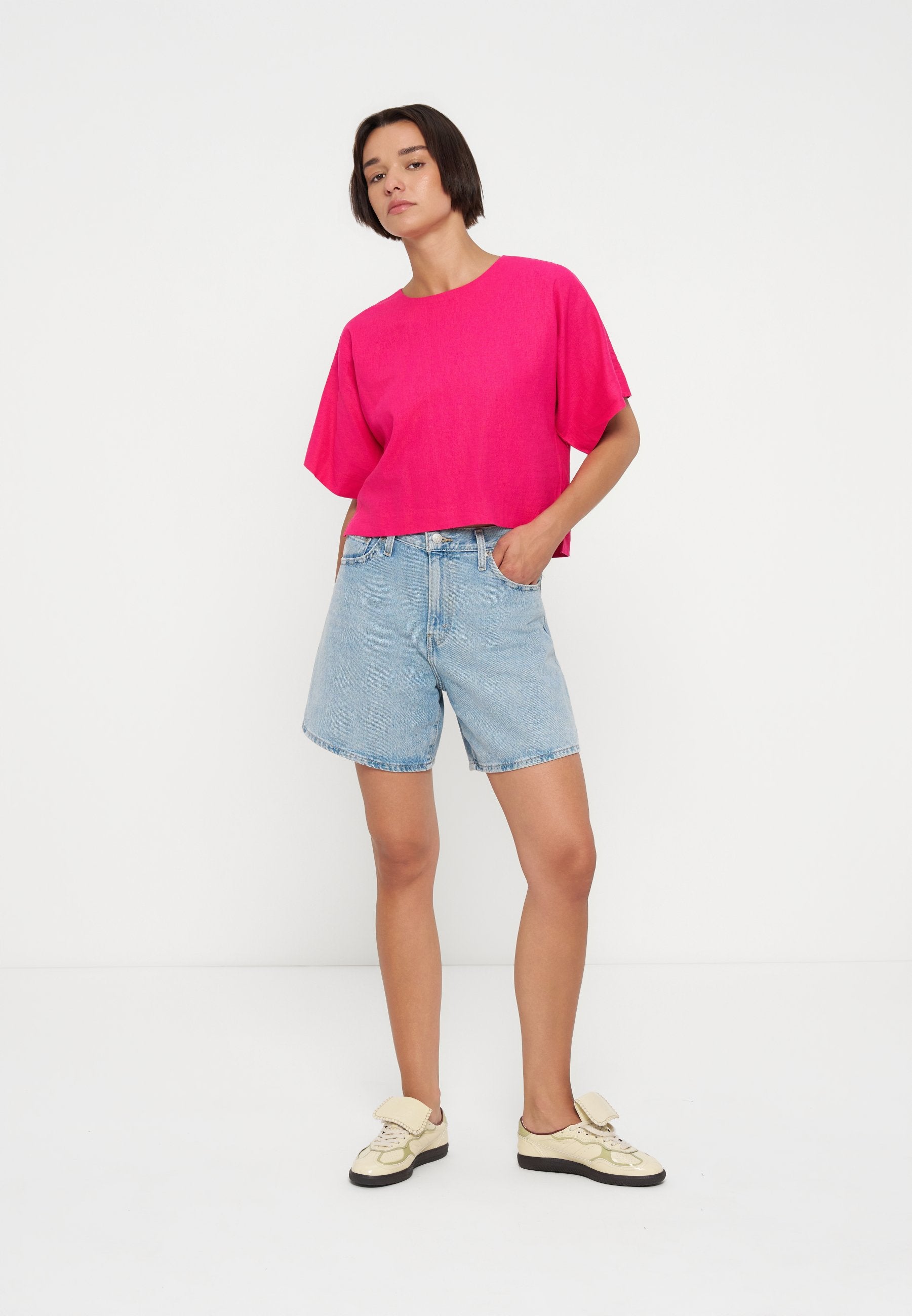 DKNY