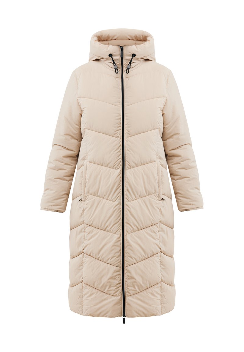 Beige langer gepolsterter Wintermantel mit Kapuze, schwarzem Frontreißverschluss, Seitentaschen und gestepptem Chevron-Nähmuster.