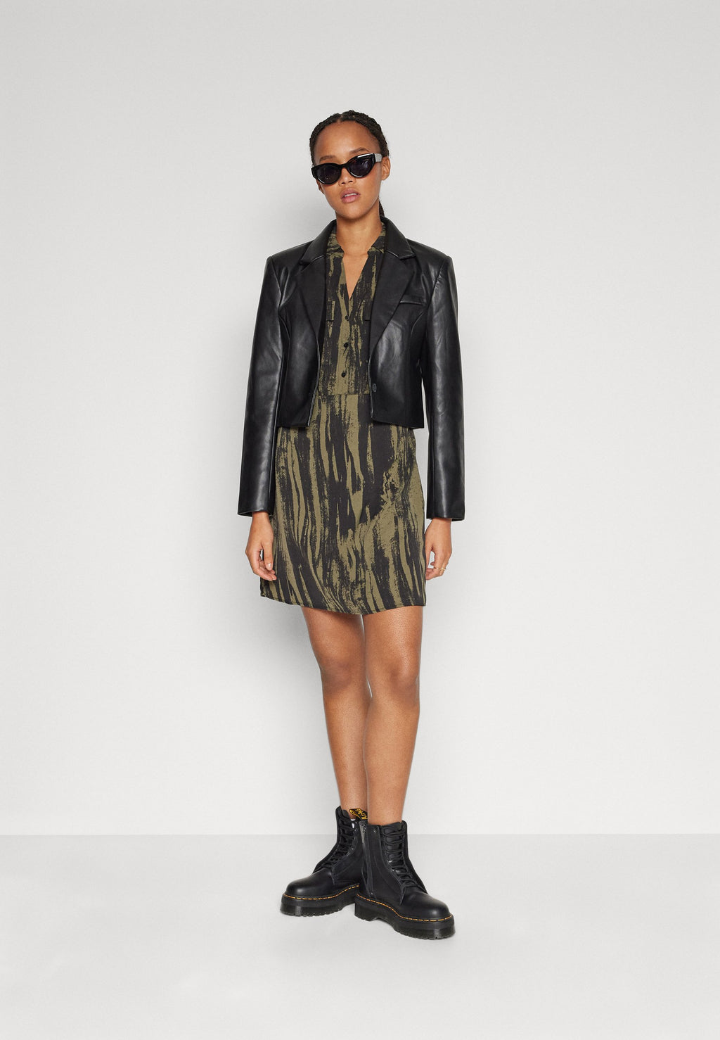 ONLDALINA SHORT DRESS Media 2