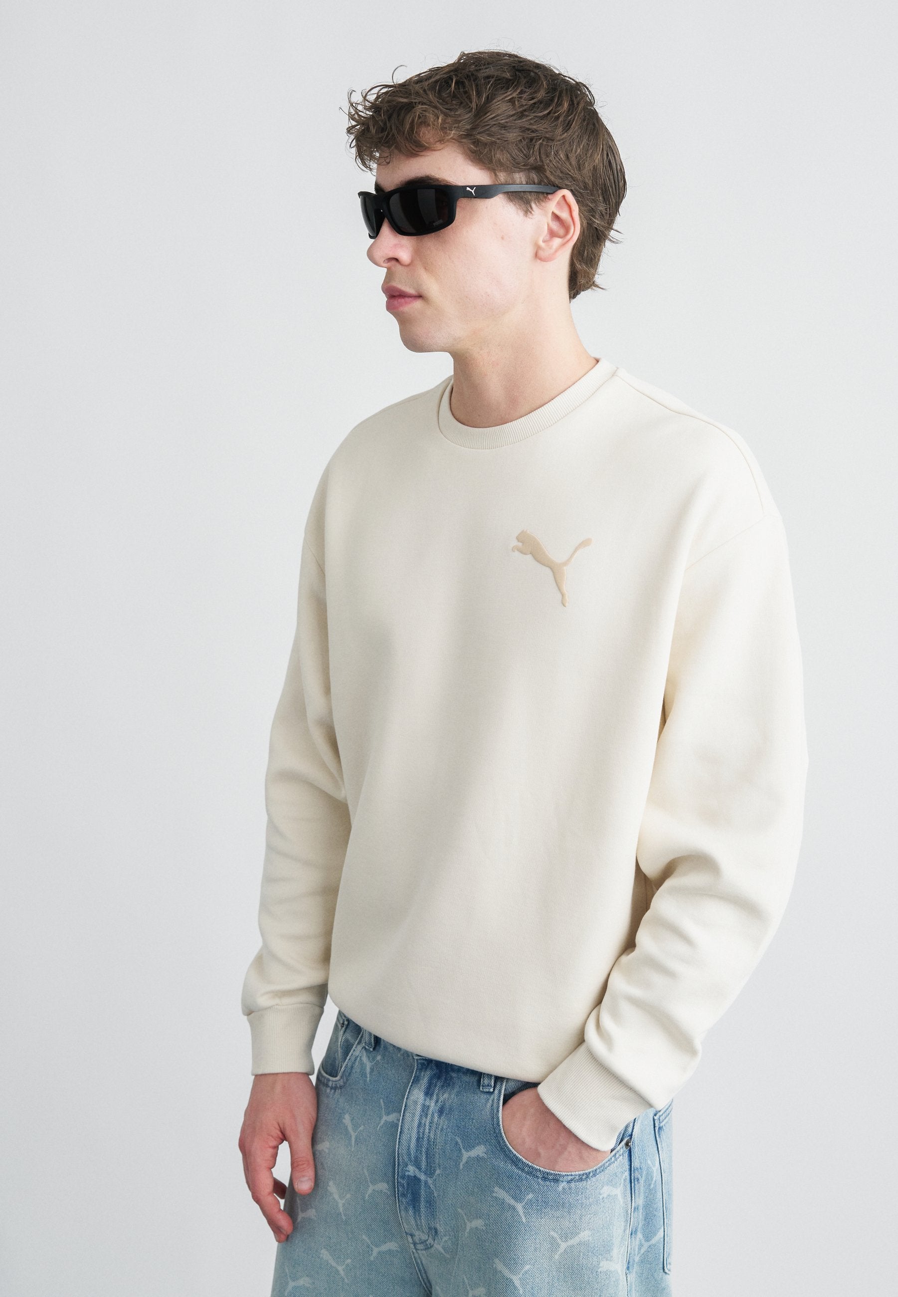 Puma ELEVATED CAT LOGO RELAXED CREW