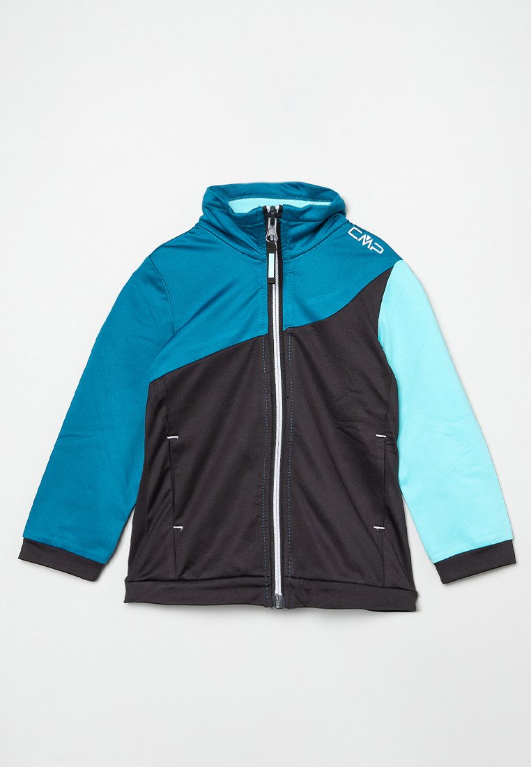 Fleecejacke mit hohem Kragen, ausgestattet mit türkisfarbenen, hellblauen und schwarzen Paneelen, Reißverschluss und Seitentaschen. CMP-Logo auf der Schulter.