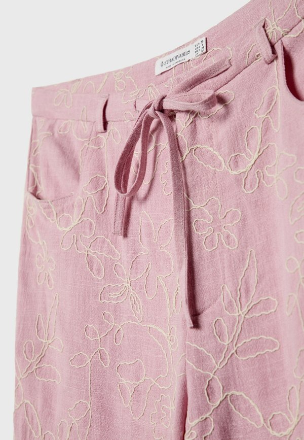 Stradivarius EMBROIDERED