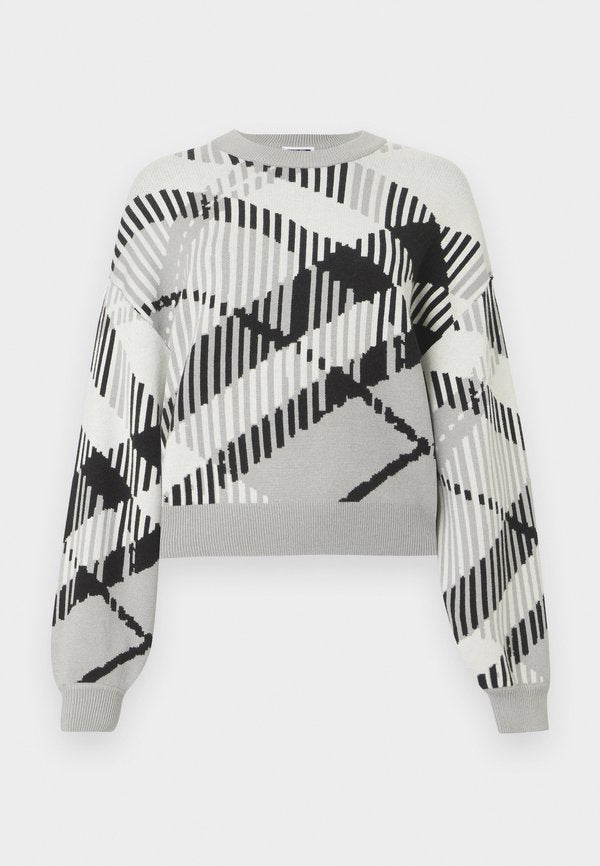 Noisy May NMCHARLOTT L/S O-NECK KNIT FWD NOOS