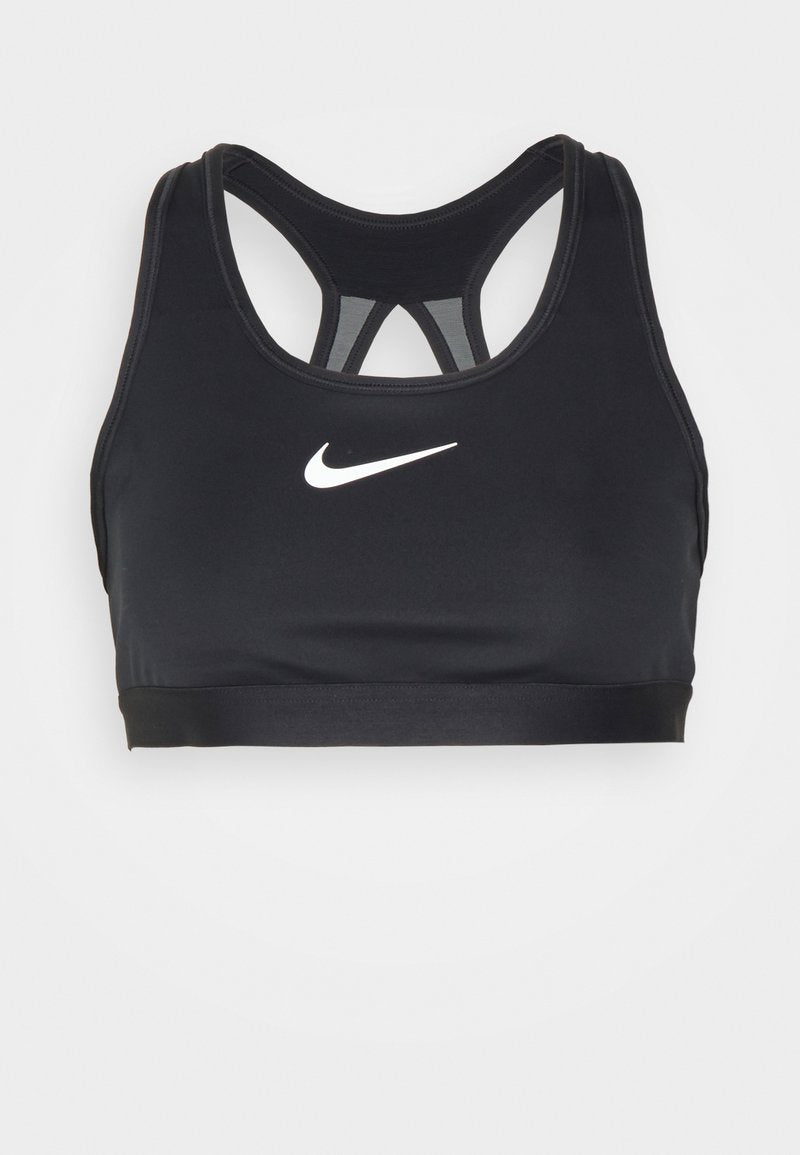 Schwarzer Sport-BH mit Racerback-Design, aus glattem Stoff gefertigt. Verfügt über ein weißes Nike-Logo in der Mitte und einen unterstützenden Bund.
