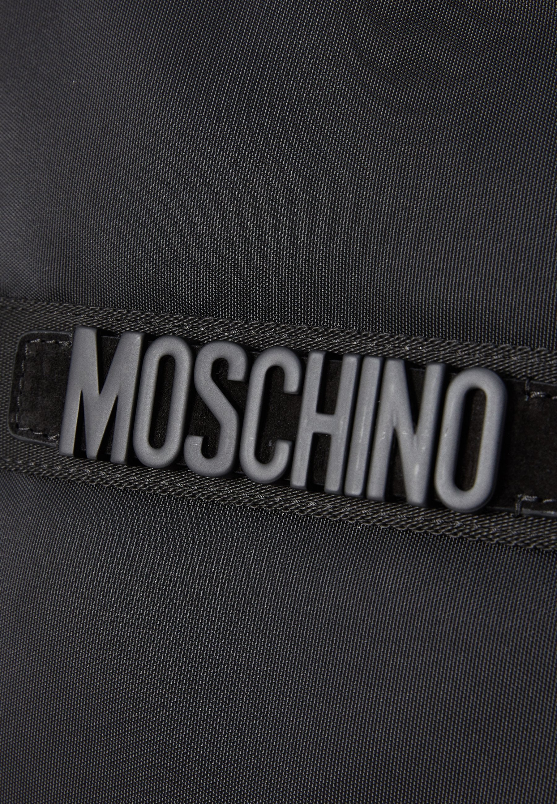 MOSCHINO