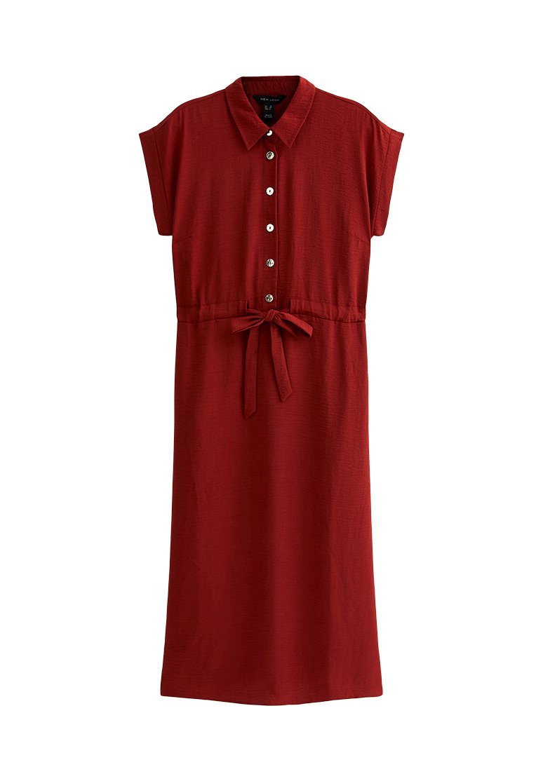 Rotes Hemdkleid mit kurzen Ärmeln, Kragen, durchgehender Knopfleiste und einem Stoffgürtel in der Taille. Strukturierter Stoff mit geradem Schnitt.