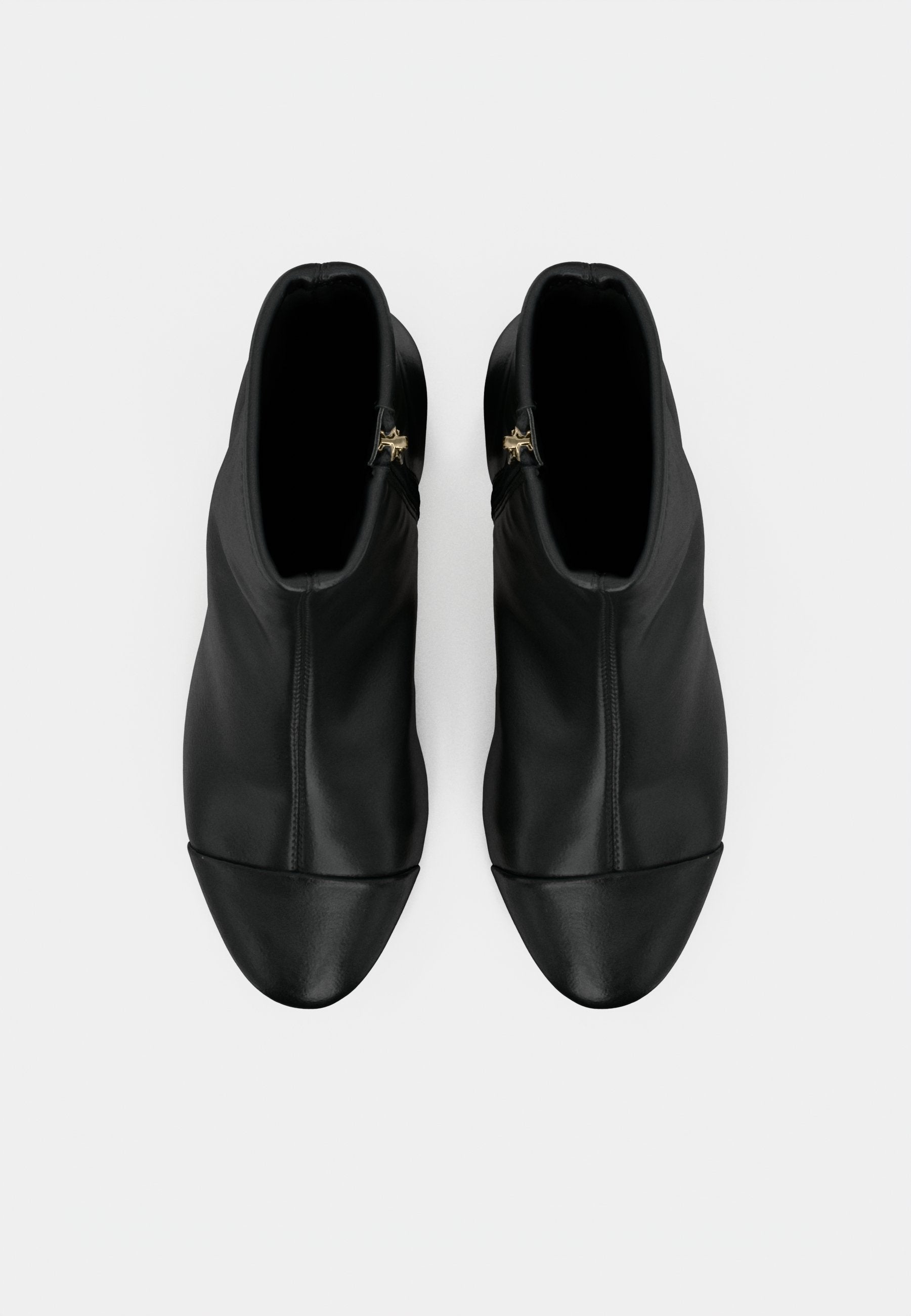 ALDO TIFFY PILLOW WALK