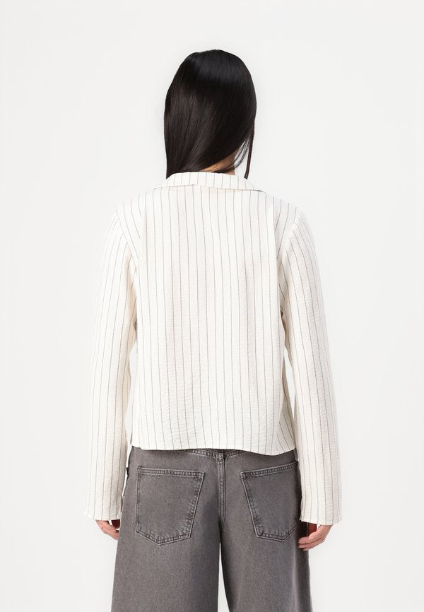 ONLY ONLMETTE PINSTRIPE TIE SHIRT