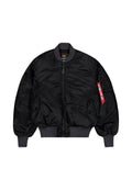 Schwarze Bomberjacke mit Reißverschluss vorne, elastischen Bündchen und Saum. Verfügt über seitliche Taschen und ein rotes Etikett am linken Arm. Glattes, glänzendes Material.