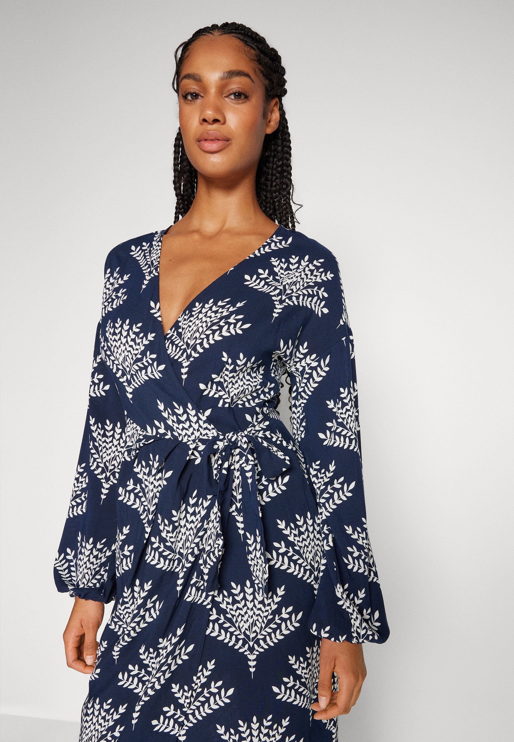 VILA VIANJA V-NECK DRESS
