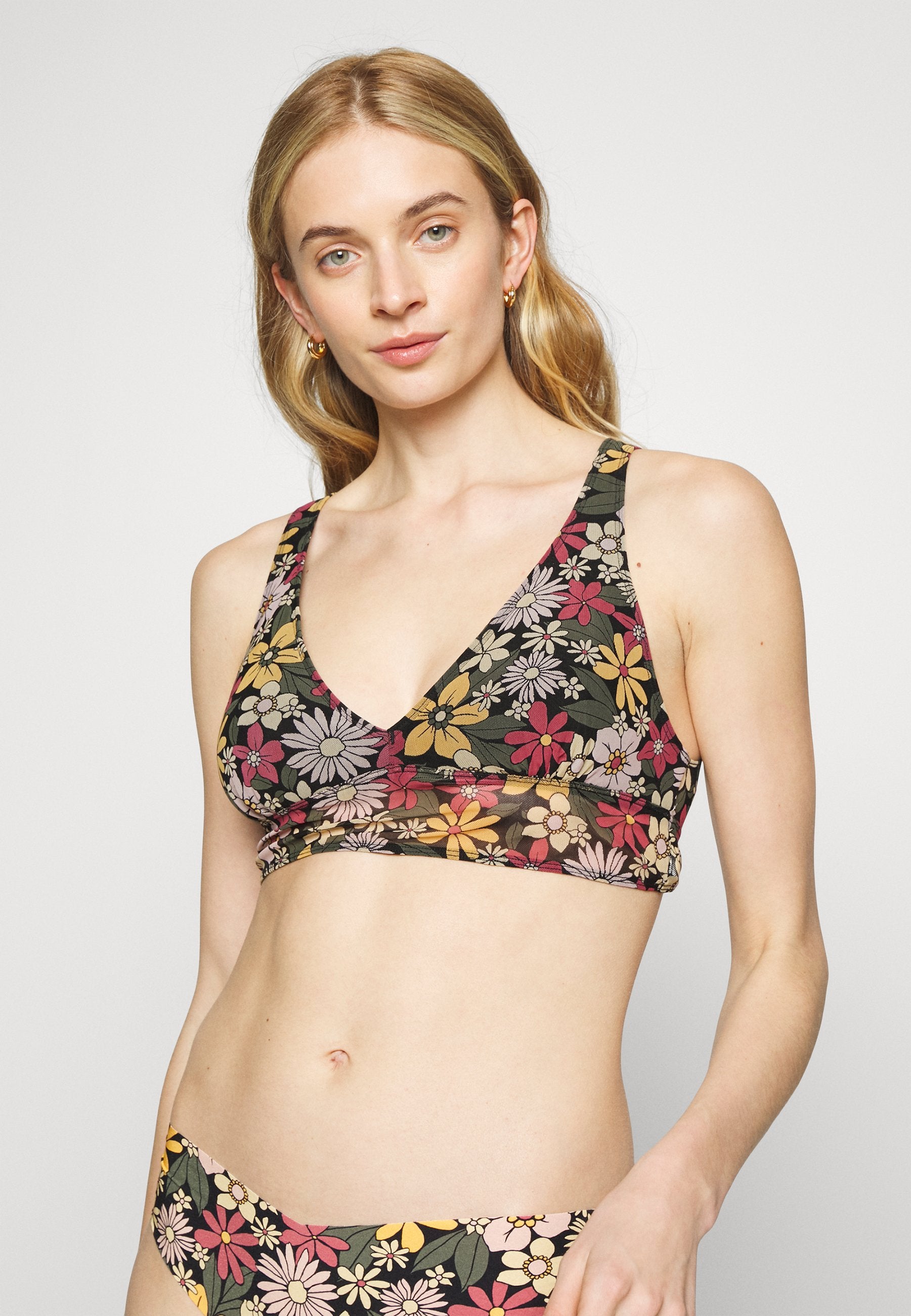 Gilly Hicks TIE PLUNGE SCRUNCHY