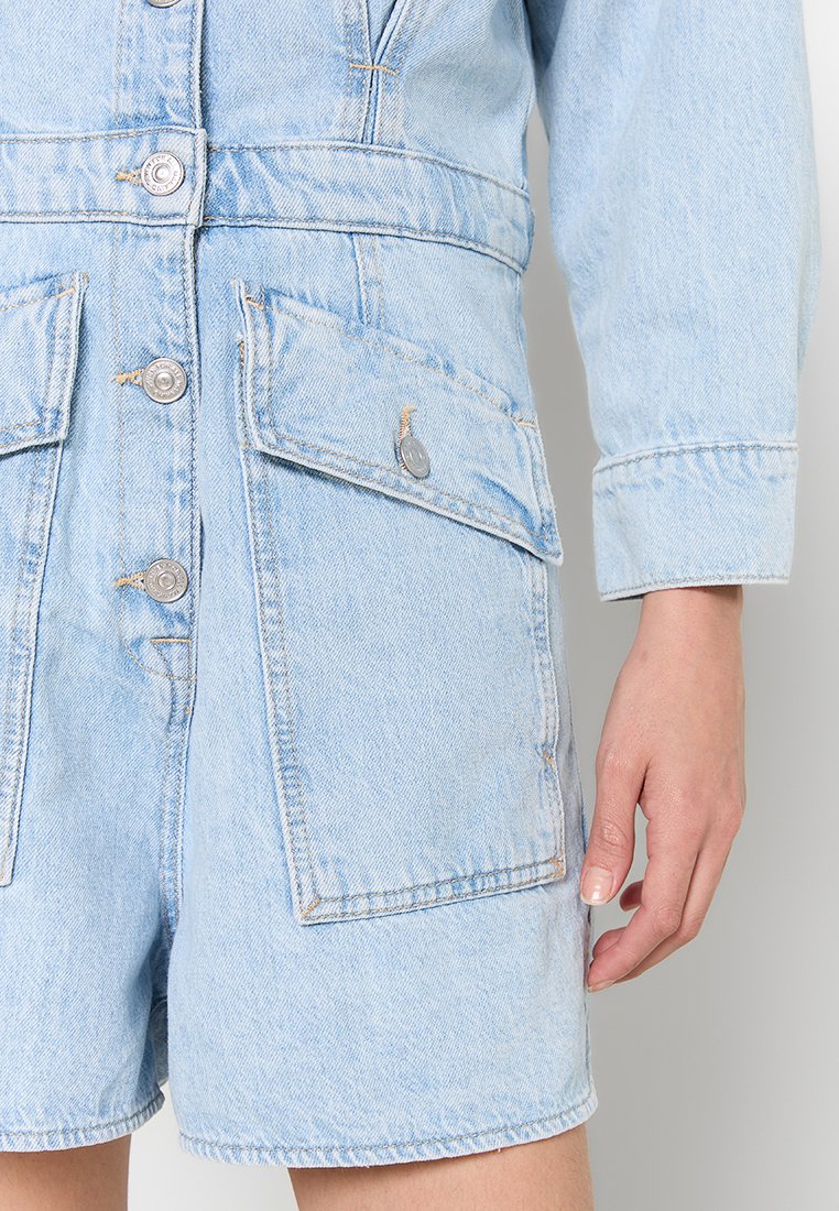 7 for all mankind