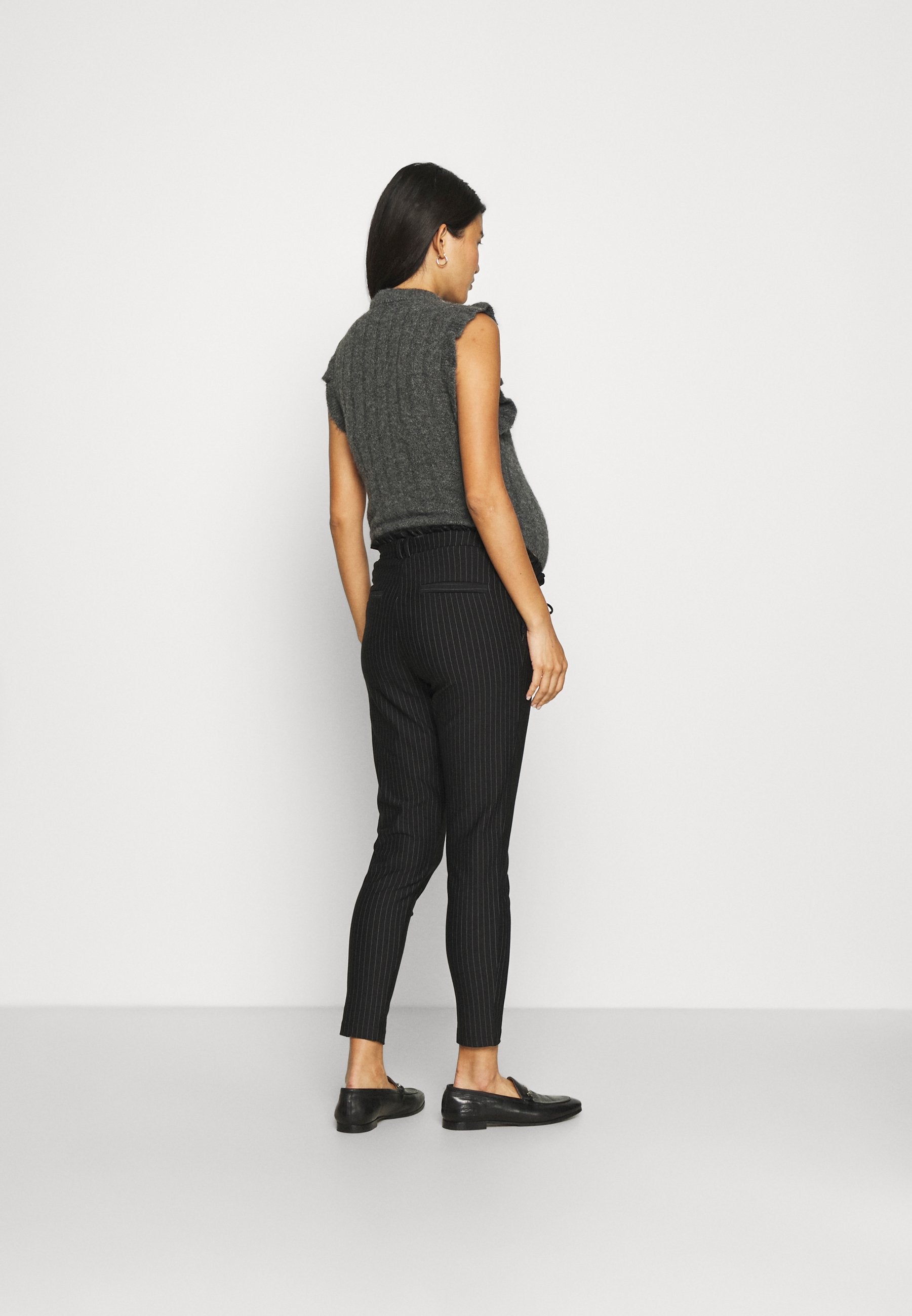 ONLY MATERNITY OLMPOPTRASH CLASSIC PINSTRIPE FRILL
