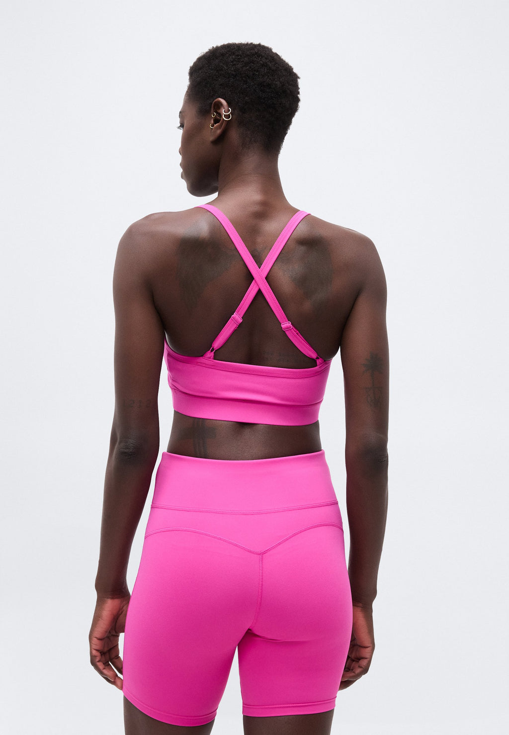 Even&Odd active MEDIUM SUPPORT SPORTS BRA WITH ADJUSTABLE CROSS BACK STRAPS