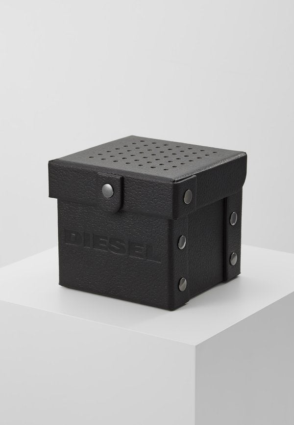 Diesel MEGA CHIEF