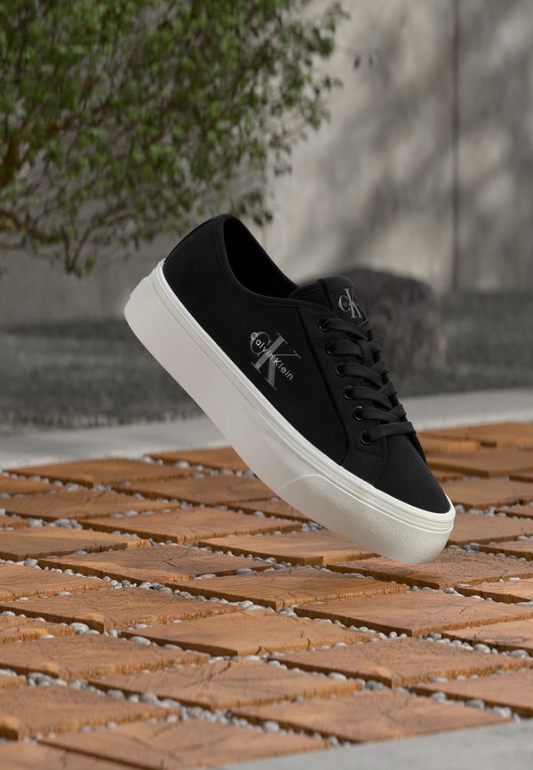 Calvin Klein Trainers - black