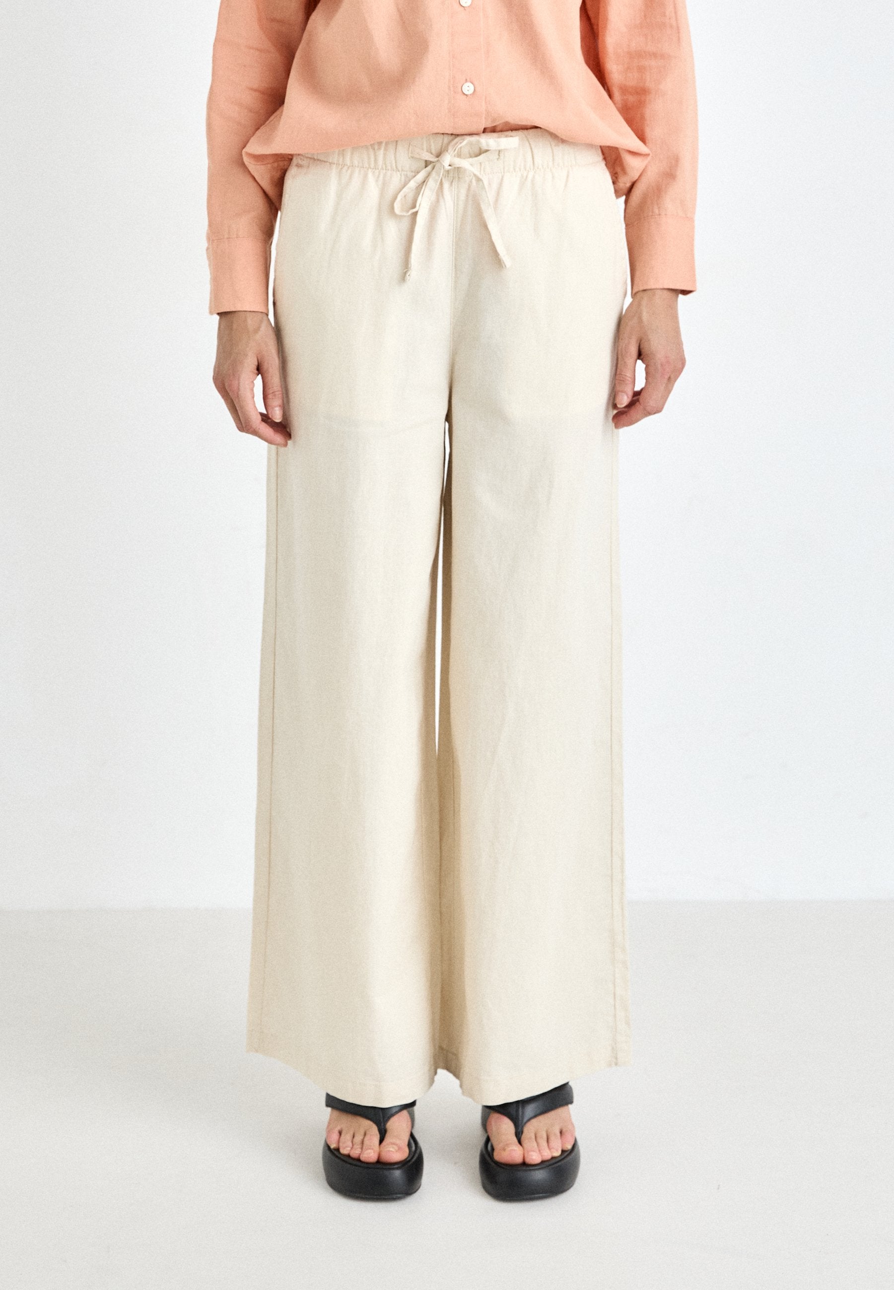 DOCKERS DRAWSTRING PANT