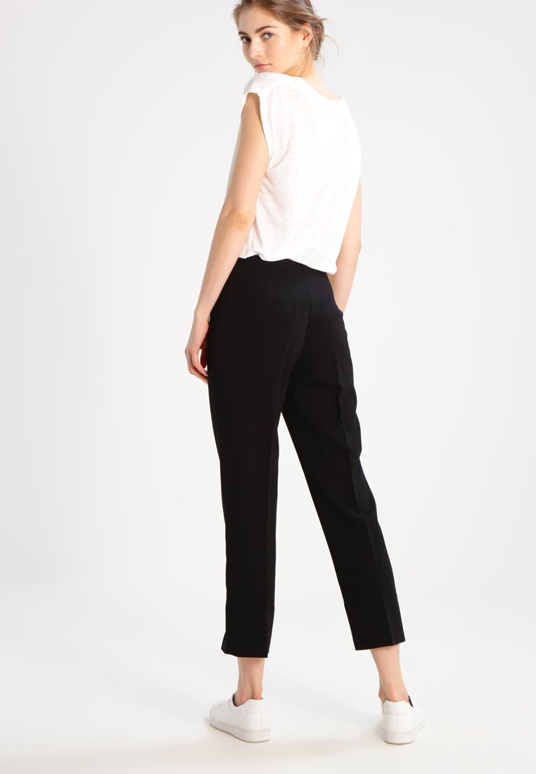 Club Monaco SHAYNNAH