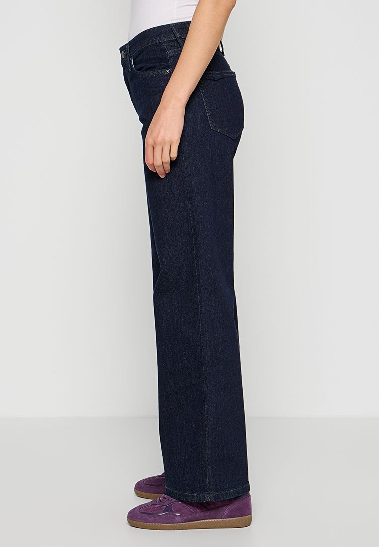 s.Oliver Jeans Relaxed Fit Media 2