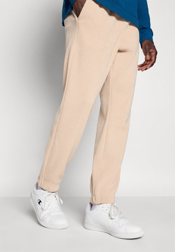 4F TROUSERS CAS M1476