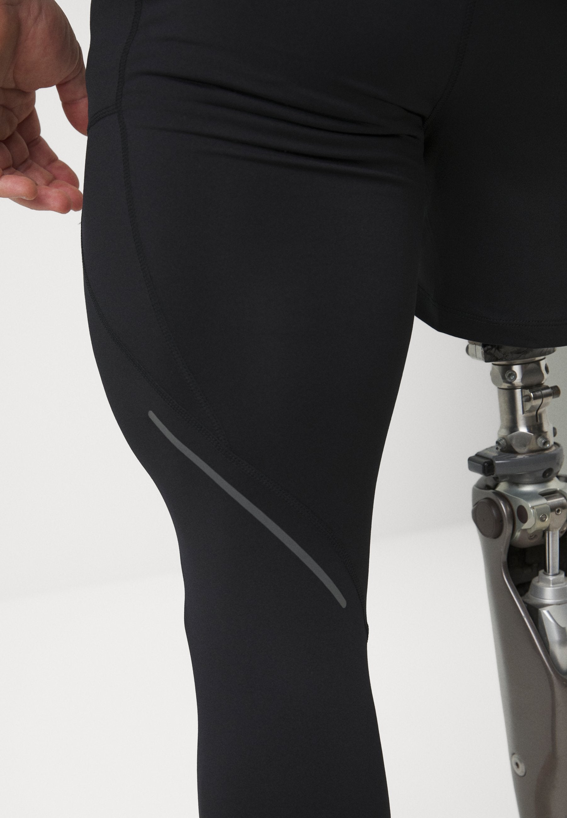 Pier One Sport ADAPTIVE SPORTS LEGGINGS FULL LEG ON THE RIGHT SIDE