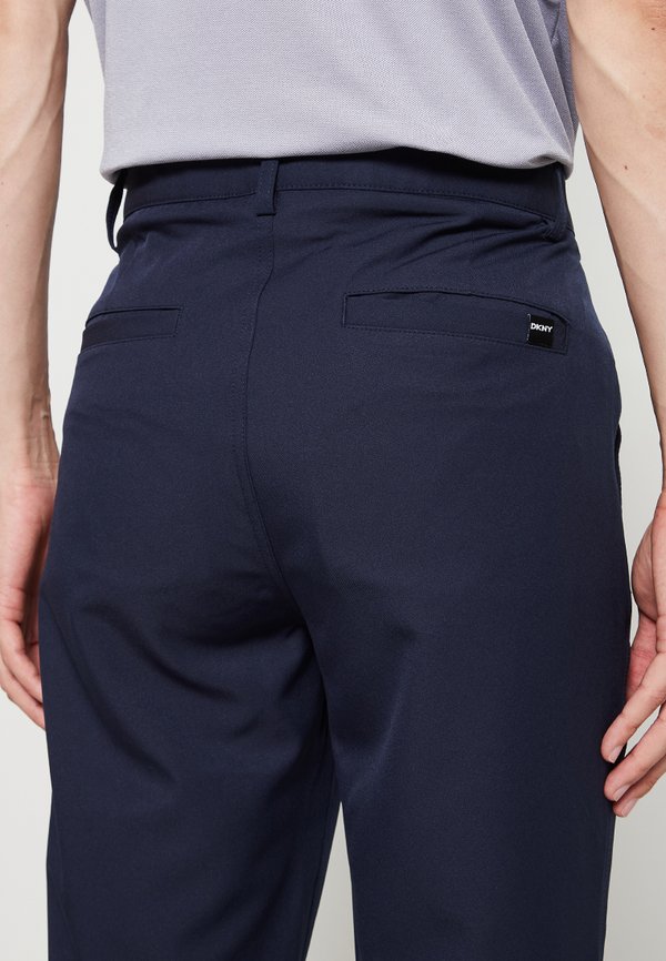 DKNY Sport PERFORMANCE