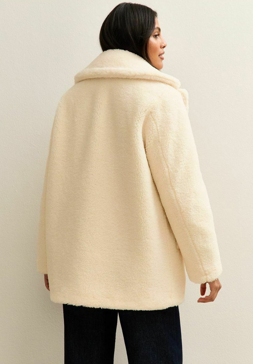 New Look COLLARED LONG SLEEVE BORG