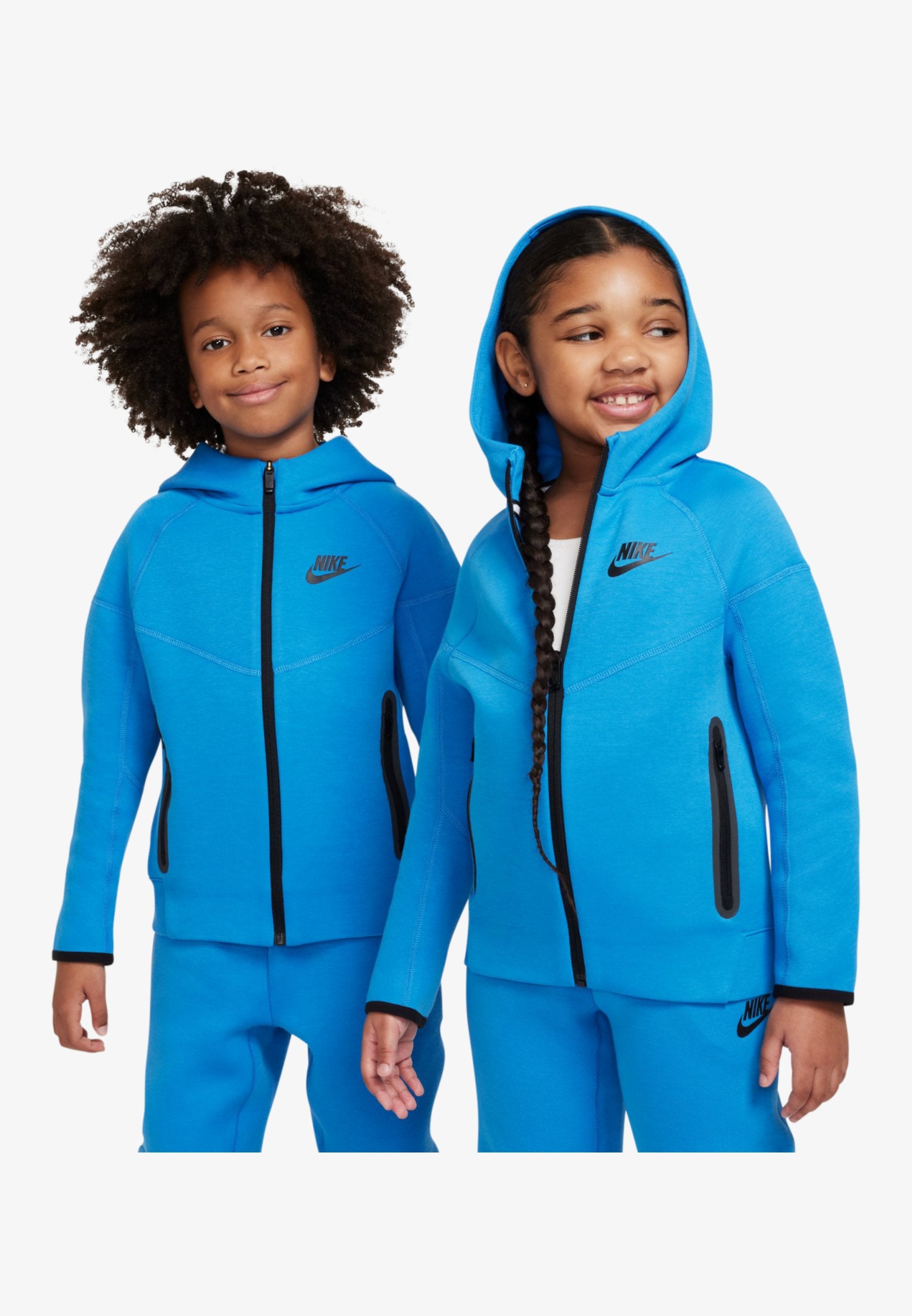Nike Sportswear TECH UNISEX SET