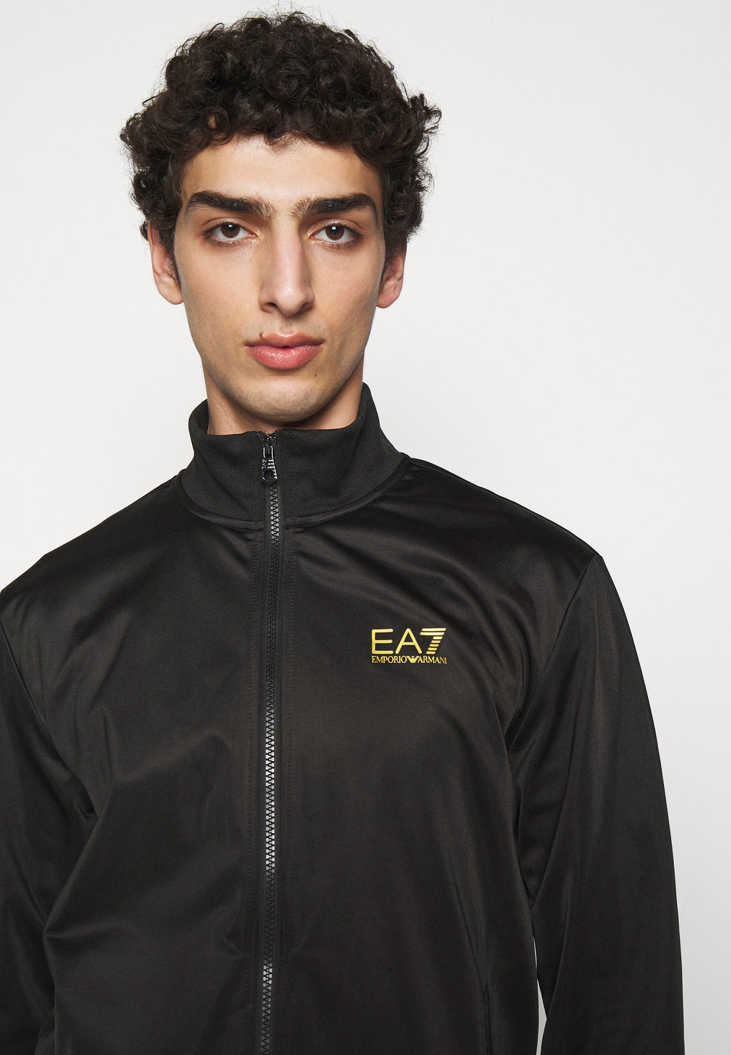 TRACKSUIT Media 7