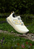 New Balance GAROE - Trail running shoes - sea salt