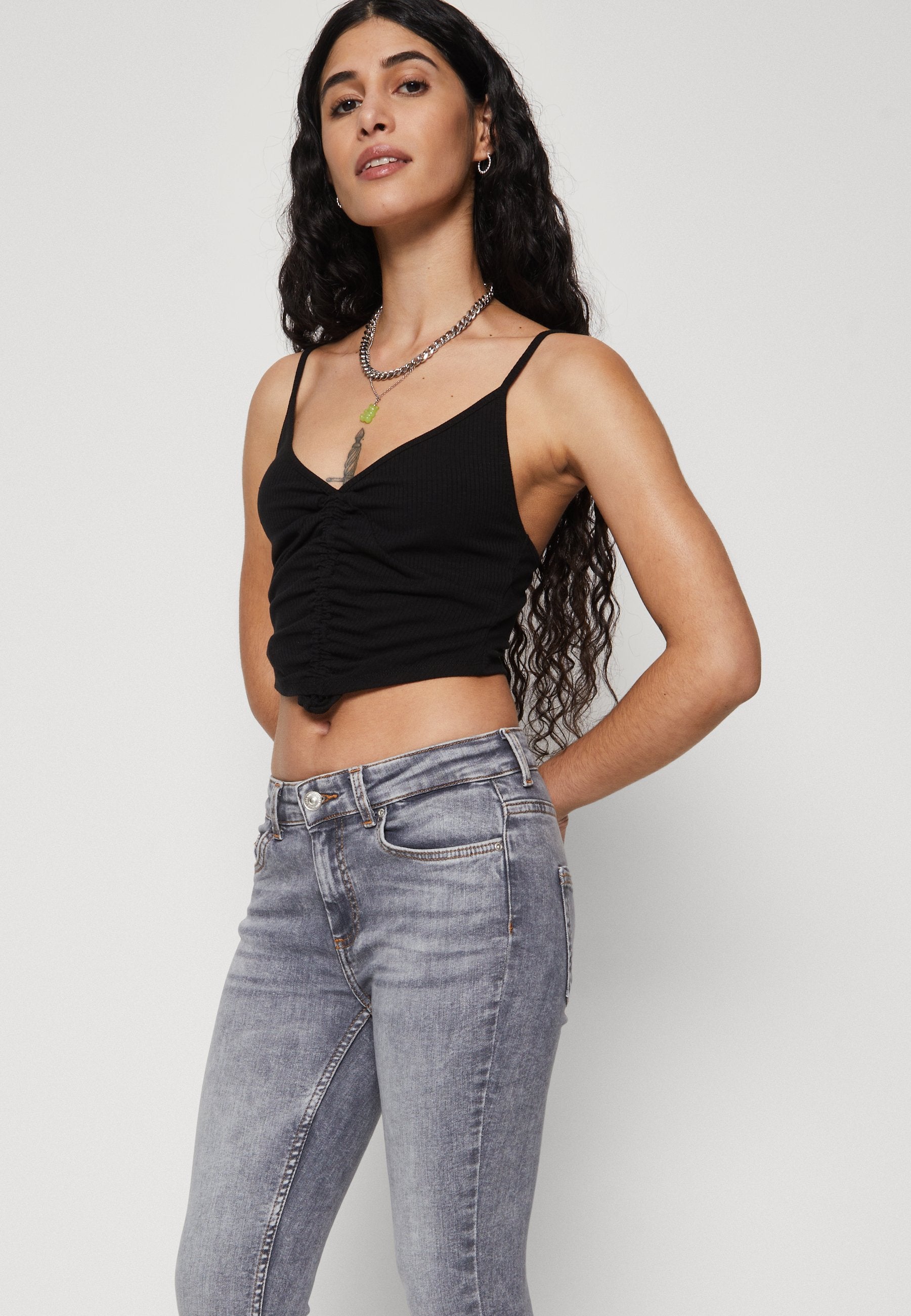ONLBLUSH MID WAIST Media 5